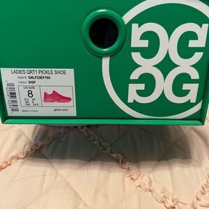 G/Fore style QTR/1 women’s size 8. Bright pink